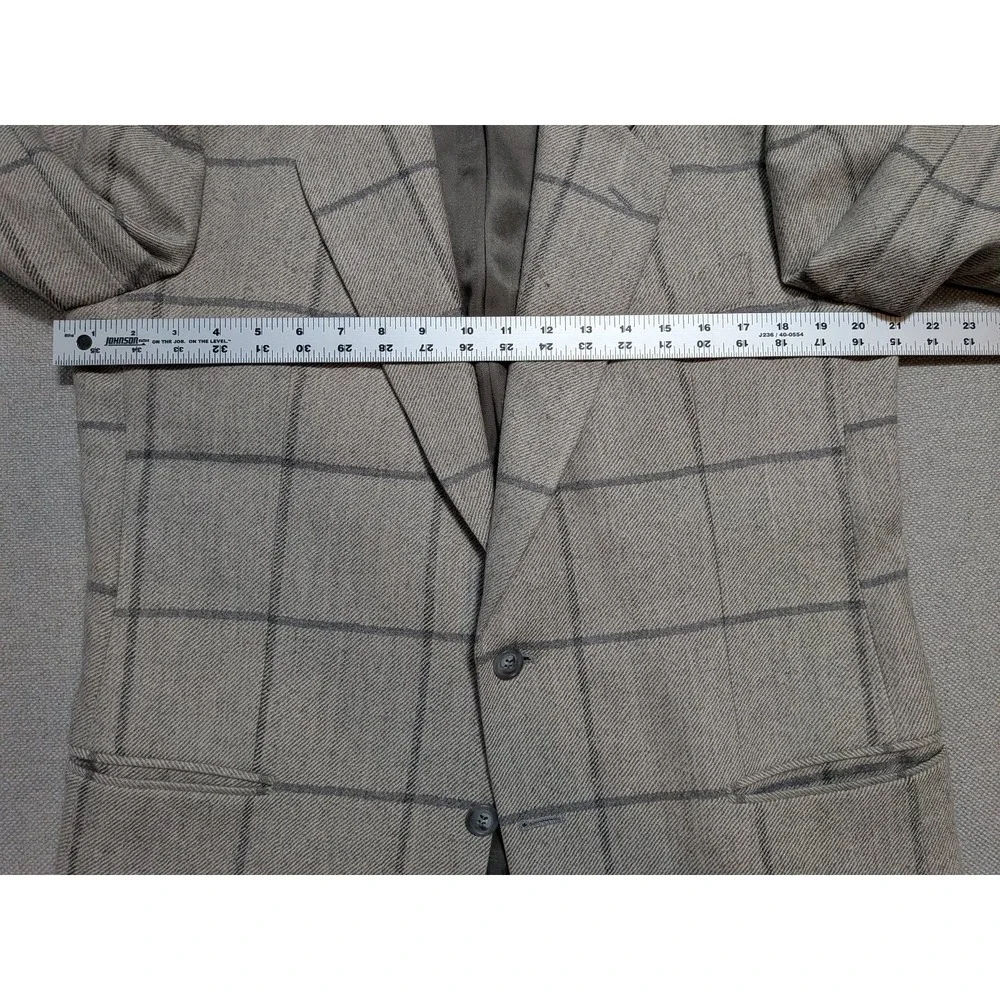 Valentino Uomo discover refined